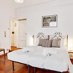 Porta Rossa Apartments Near Ponte Vecchio